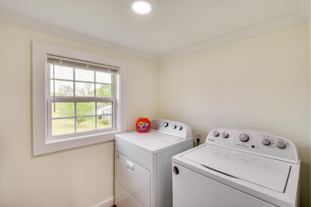 Cozy Fair Play Home With Deck 4 Mi To Lake Hartwell! Eksteriør billede
